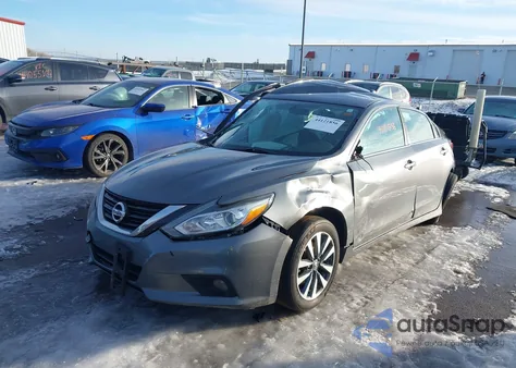 2018 Nissan Altima 2.5 Sv z USA, uszkodzony, nr VIN 1N4AL3AP1JC189773